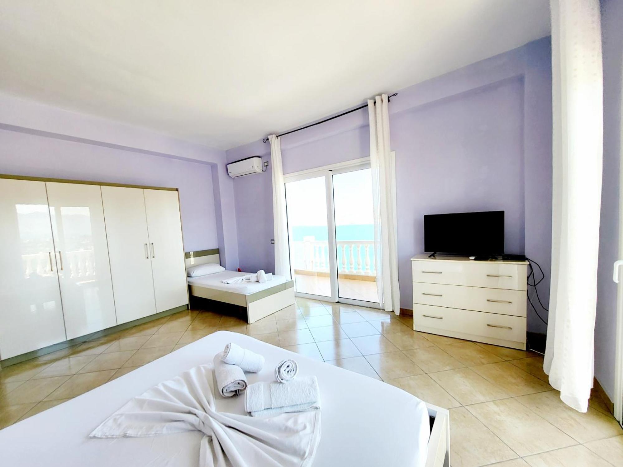 Vila Sulozeqi Apartment Саранде Стая снимка